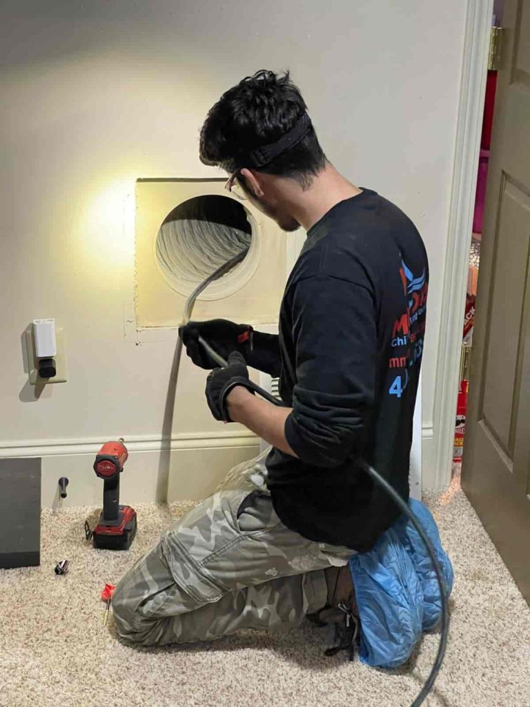 Return vent deep duct cleaning
