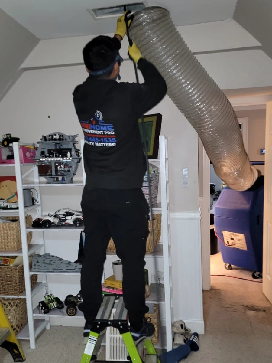 MMI expert doing Air Duct Cleaning in Hampton