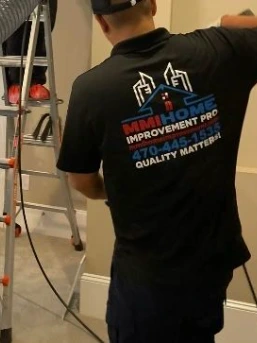 MMI-Technician-of-HVAC-Ductwork-Installation-Service-